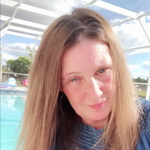 Meet your Posher, Candi